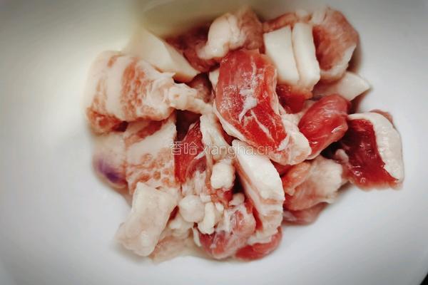 彩椒五花肉的做法图解2