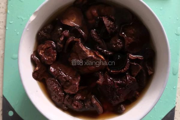 红烧鸡翅根的做法图解2