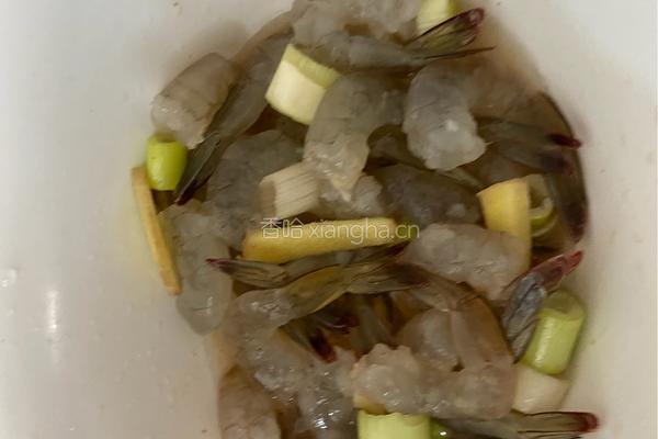 土豆泥虾球的做法图解1