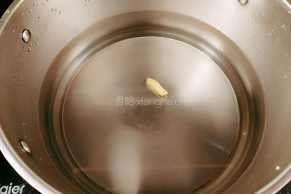 玉米胡萝卜鸡汤的做法图解5