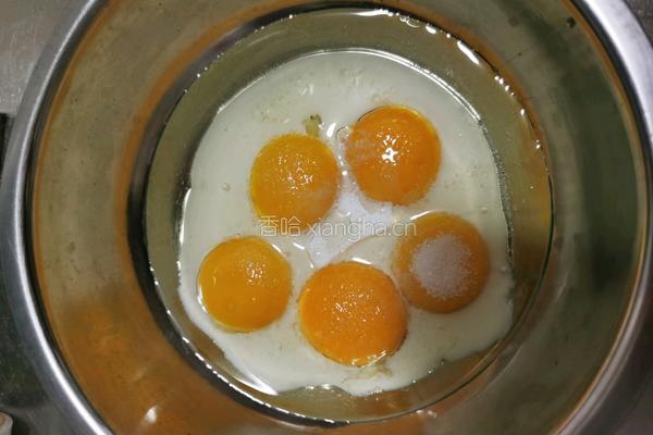 电饭锅肉松蛋糕的做法图解3