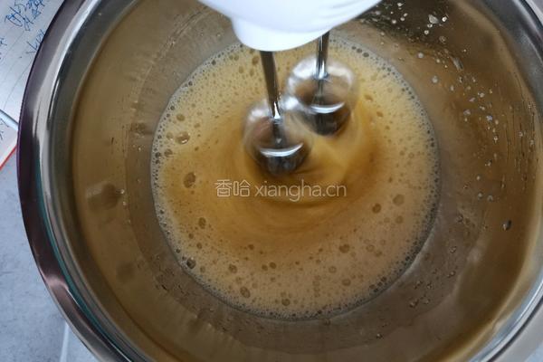 老少皆宜外皮酥脆的蜂蜜脆皮蛋糕的做法图解4
