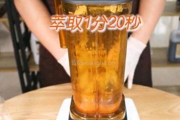 金银花莓果草本茶的做法图解3
