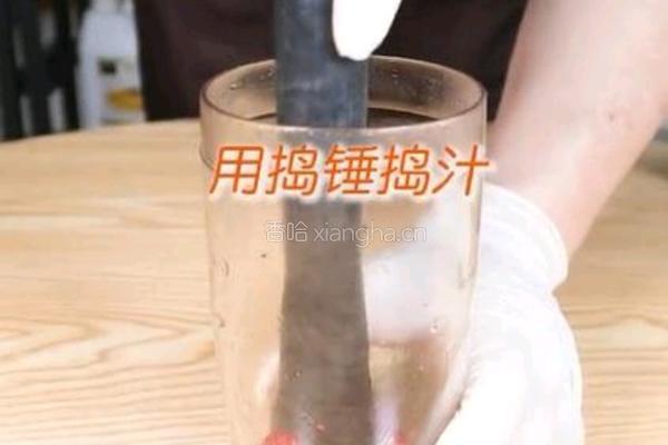 金银花莓果草本茶的做法图解6