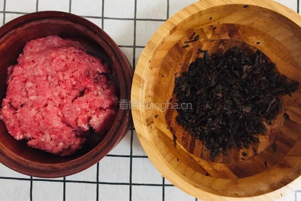 梅干菜肉包子的做法图解4