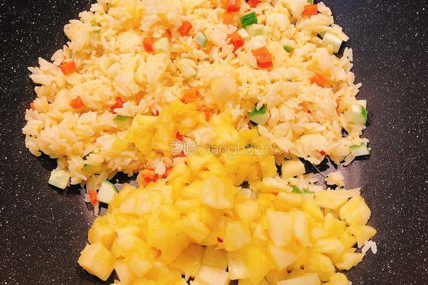 鲜虾菠萝饭的做法图解8