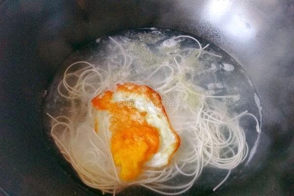 青菜火腿鸡蛋面的做法图解4