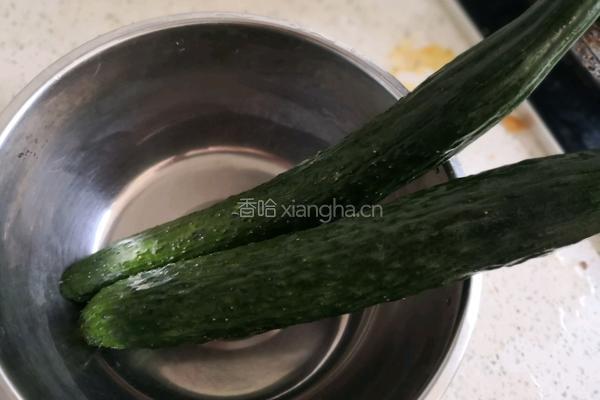拌黄瓜丝的做法图解1