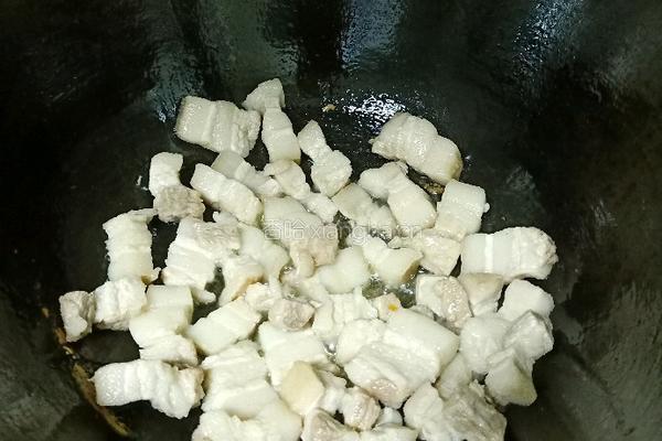红烧肉炖土豆的做法图解4