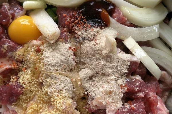 腌制烧烤羊肉串的做法图解1