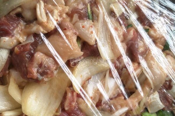 腌制烧烤羊肉串的做法图解2