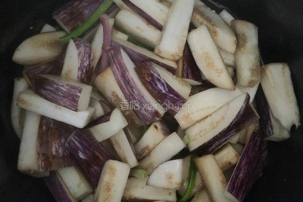 家常肉沫茄子的做法图解4