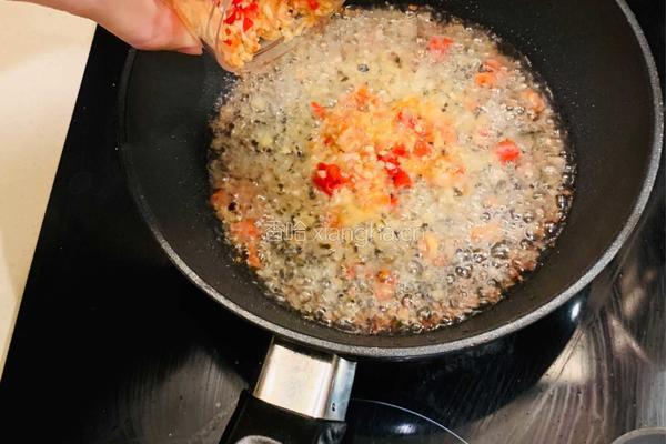 泰式甲抛叶炒鸡肉的做法图解3