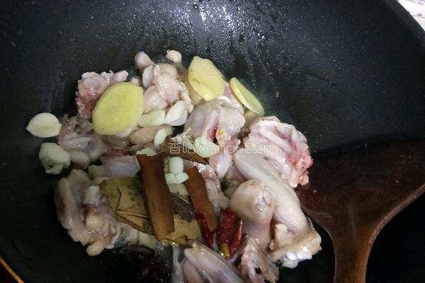土豆焖鸡的做法图解6
