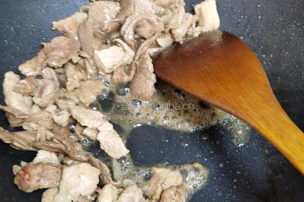 农家小炒肉的做法图解3