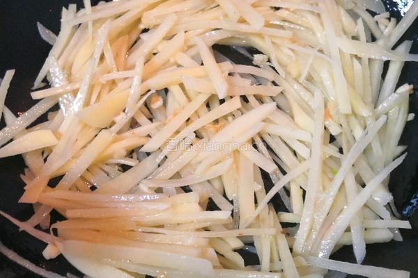酸辣土豆丝的做法图解5