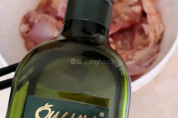 辣椒炒鸡腿肉的做法图解4