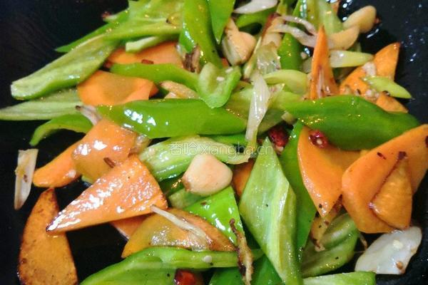 辣椒炒鸡腿肉的做法图解11