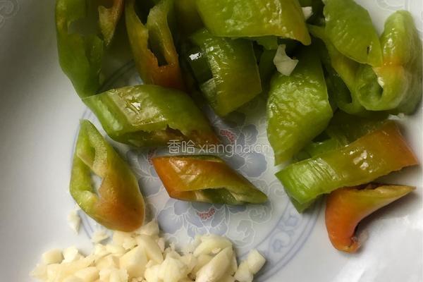 脱了皮的茄子地三鲜的做法图解3