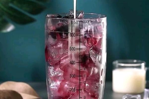 桑葚果酸乳的做法图解3