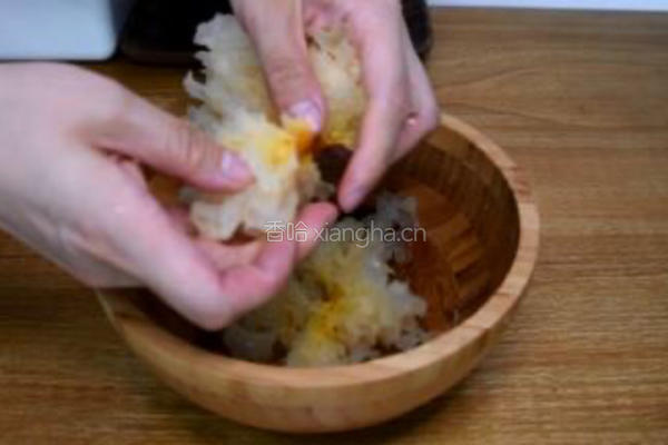 冰糖雪梨银耳汤的做法图解4