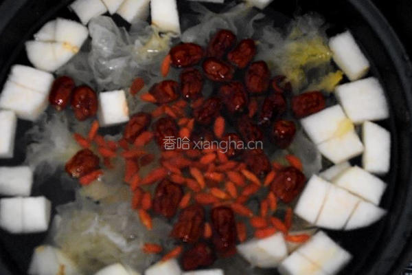 冰糖雪梨银耳汤的做法图解5
