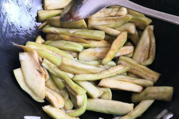 鸡胸茄子煲的做法图解6