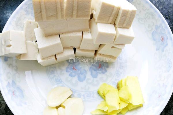 禾花鱼豆腐汤的做法图解3