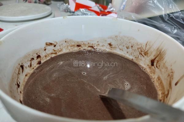 巧克力戚风蛋糕的做法图解3