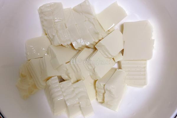 丝瓜豆腐汤的做法图解3