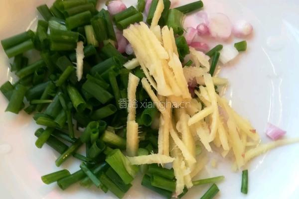 毛豆炒肉的做法图解4