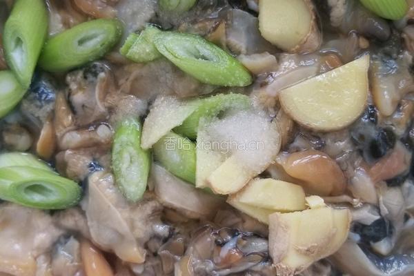 蒜蓉粉丝河蚌的做法图解3