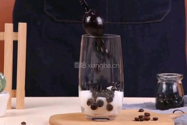 雪顶可可奶茶的做法图解7