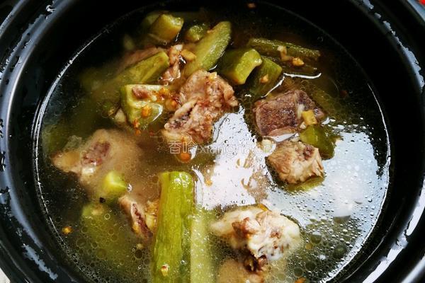 苦瓜黄豆排骨煲的做法图解6