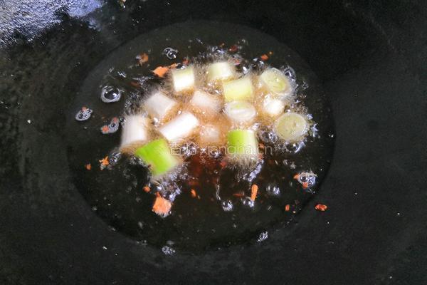 葱烧赛鹿筋的做法图解5