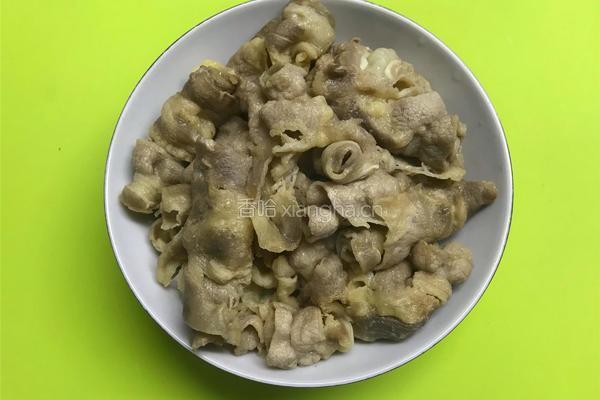 酸爽开胃的番茄肥牛煲的做法图解3