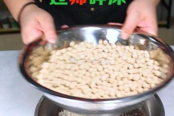 奶茶店琥珀珍珠的做法的做法图解2