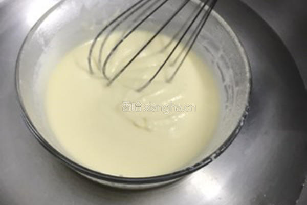 一口沦陷的【日式轻乳酪蛋糕】一次成功顺然厨师机的做法图解2