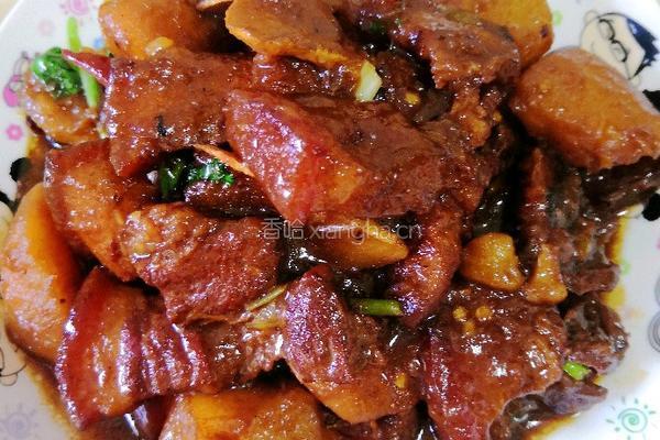 红烧肉焖土豆的做法图解12