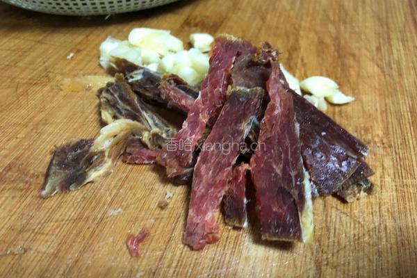 干笋炒腊肉的做法图解3