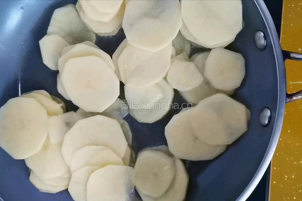 番茄土豆片的做法图解4