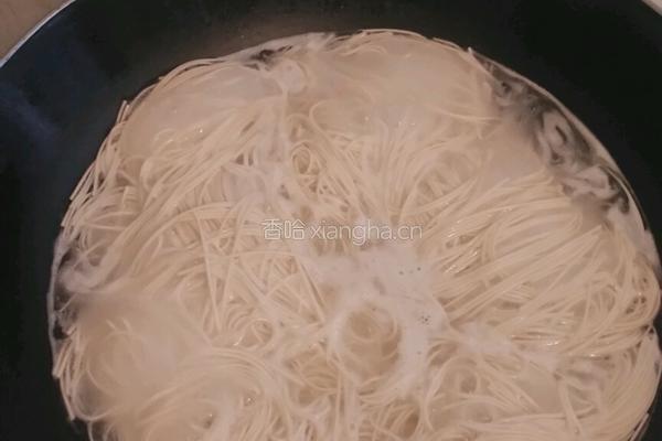 葱油拌面的做法图解4
