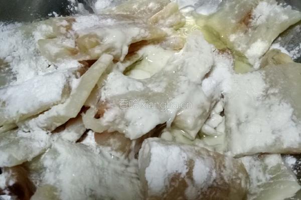 茄汁鳕鱼的做法图解1