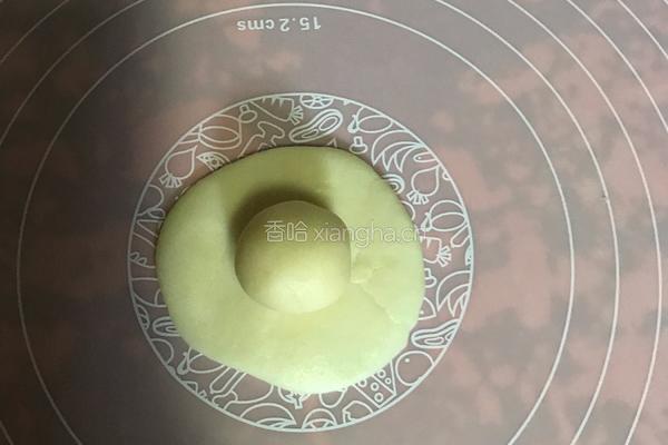 酥皮伍仁月饼的做法图解8