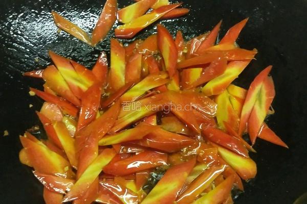 清炒胡萝卜土豆片的做法图解5