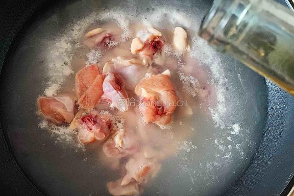 鸡腿烧毛豆的做法图解4