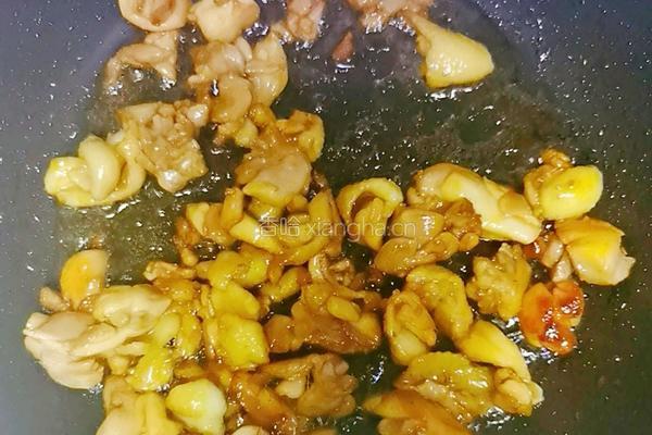 鸡腿肉鸡汁捞面的做法图解6