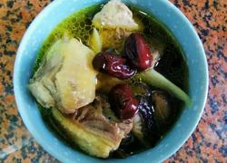香菇红枣炖鸡汤