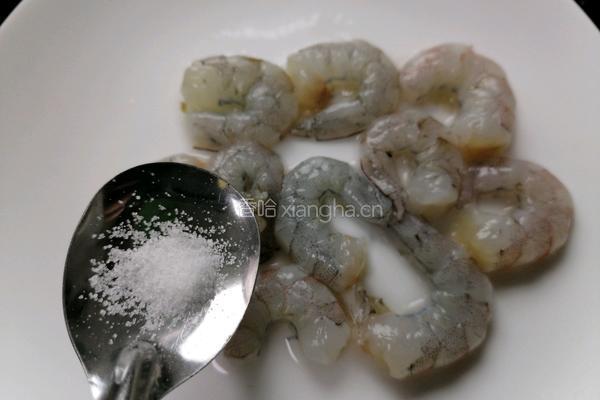 秋葵炒虾仁的做法图解4