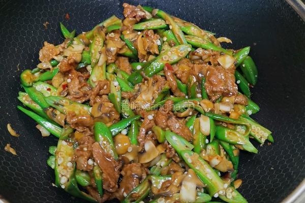 秋葵口蘑小炒肉的做法图解9